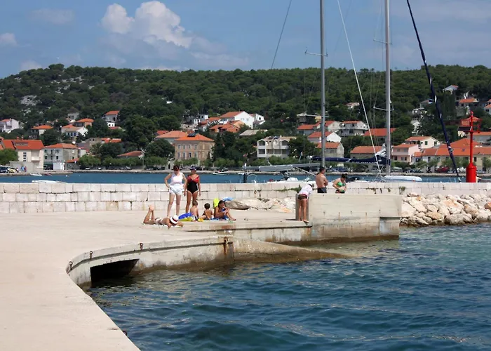 Appartamento By The Sea Tisno, Murter - 24209