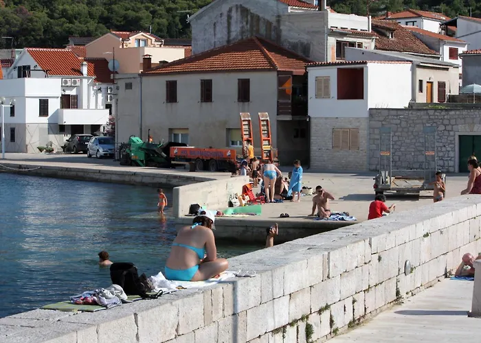 Appartamento By The Sea Tisno, Murter - 24209 *